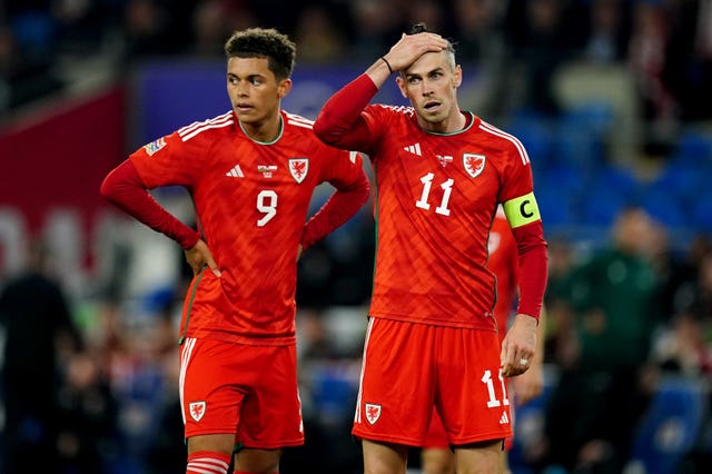 Wales' Brennan Johnson and Gareth Bale
