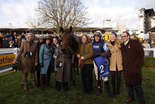 Alan King (right) with Edwardstone and his connections 