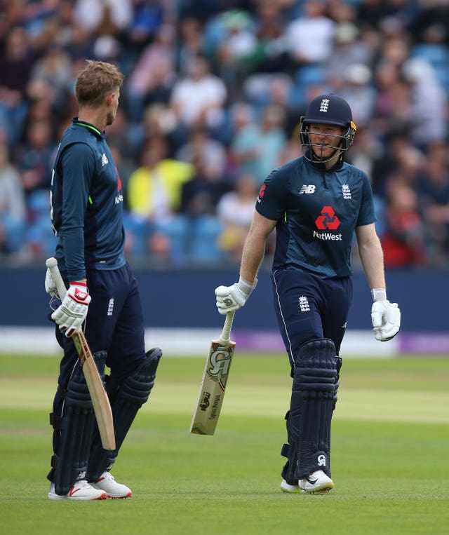 Joe Root, left, and Eoin Morgan