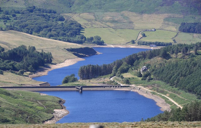 Dovestone Reservoir 