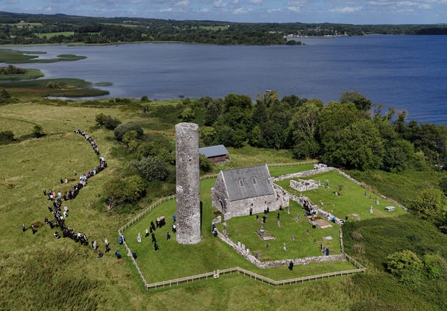 The coffin of Irish writer Edna O’Brien was taken to Holy Island in Co Clare 