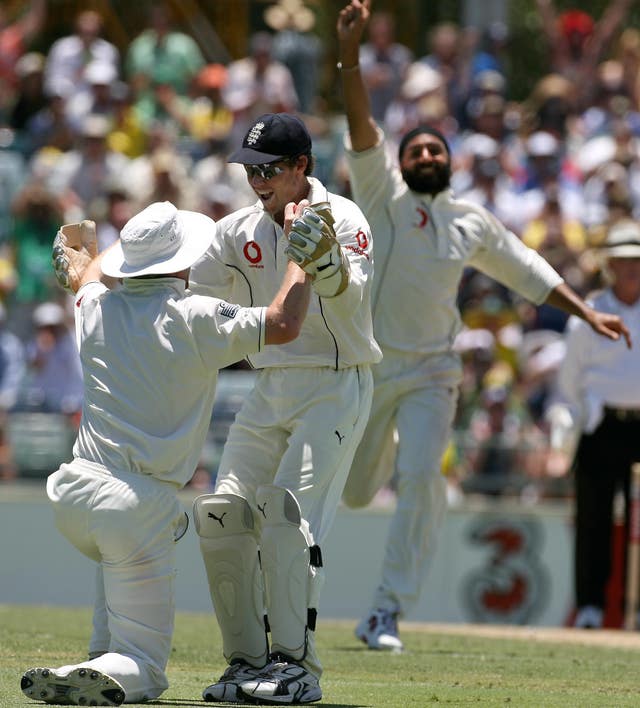 Cricket – Ashes Tour – Third 3-mobile Test – Australia v England – Day 3 – WACA