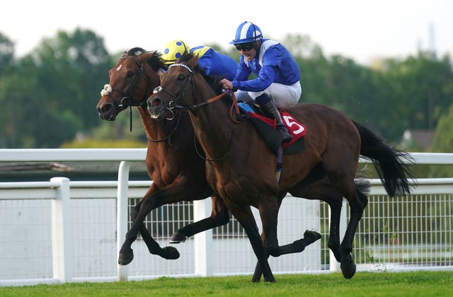 Hukum gets the better of Desert Crown at Sandown