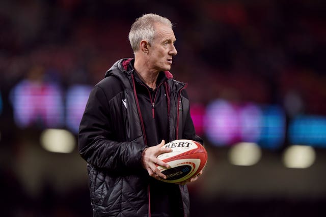 Rob Howley during training