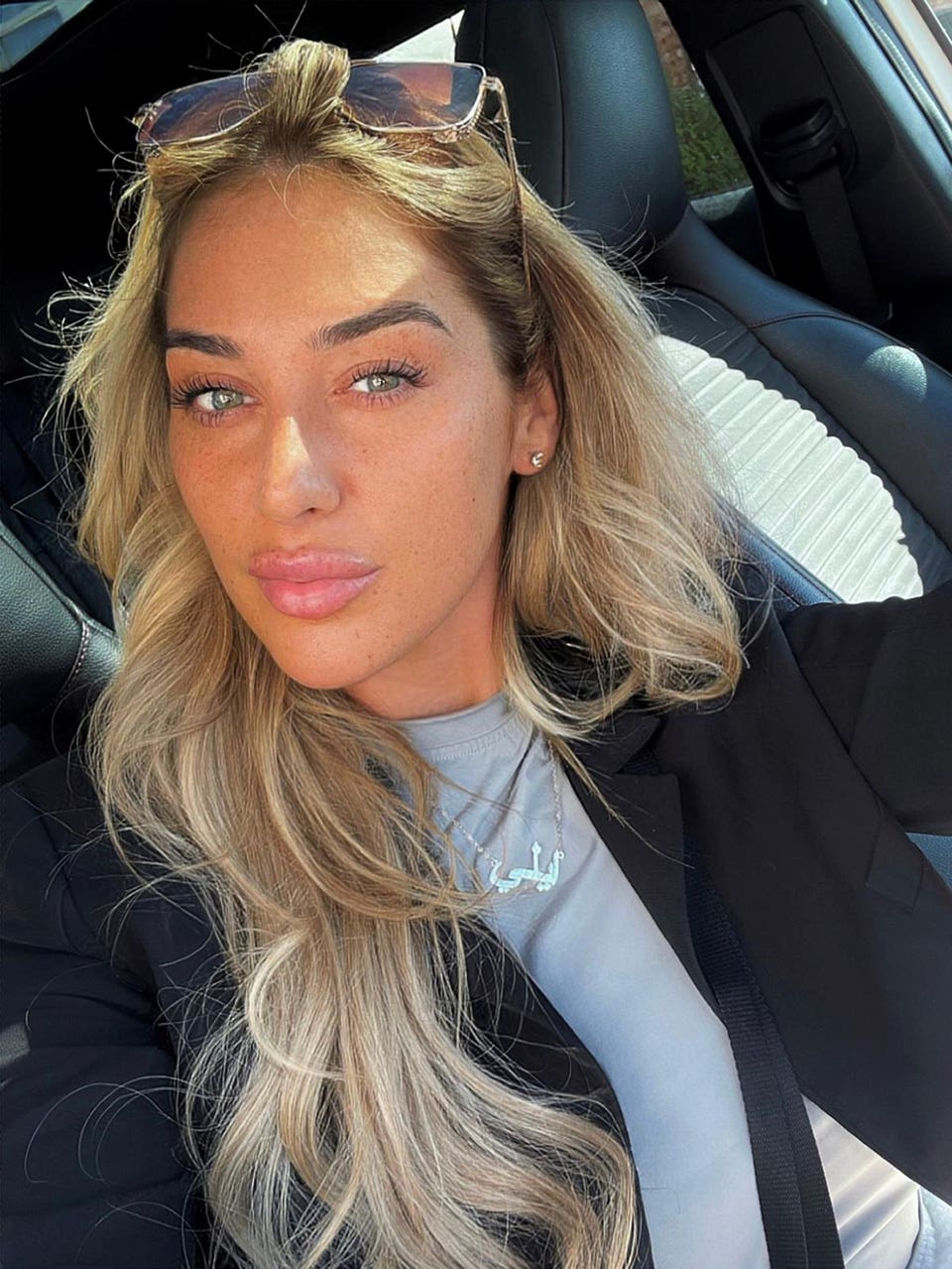 Woman tells court she let gunman stay because he got her friend