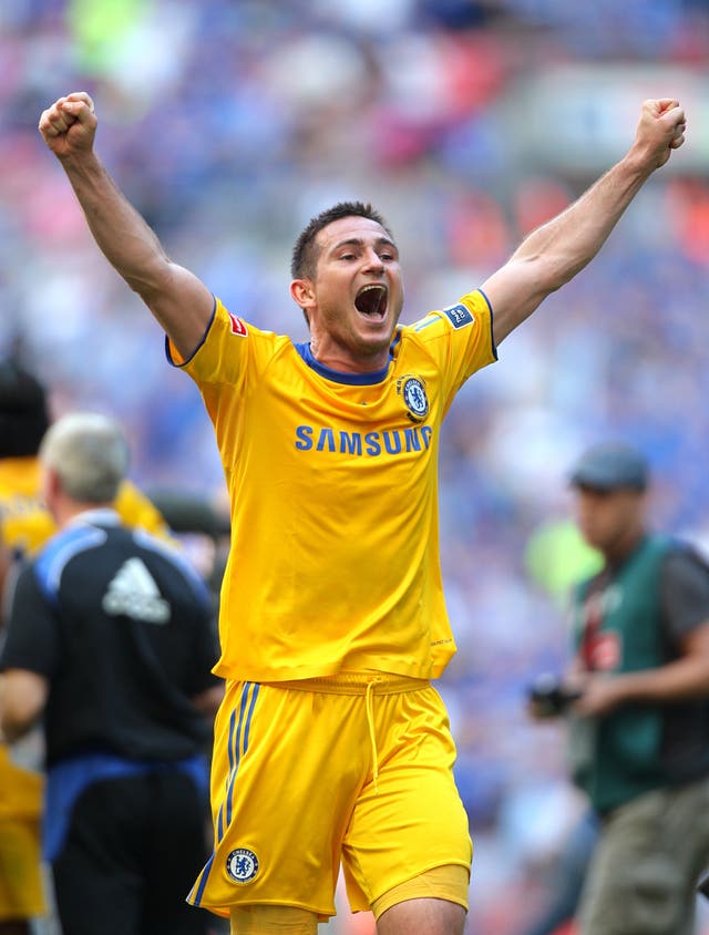 Lampard scored the winning goal when Chelsea reclaimed the FA Cup title against Everton in 2009 