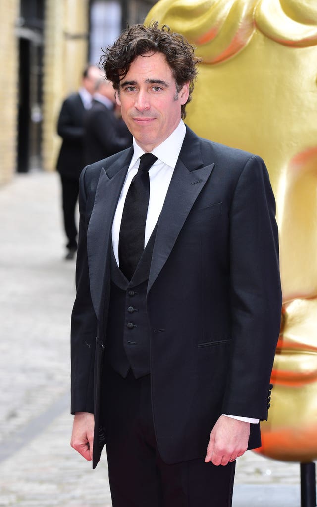 Stephen Mangan