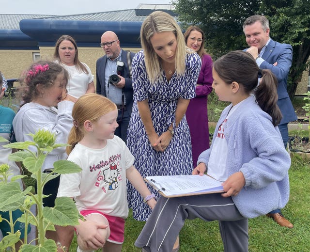 Helen McEntee with schoolchildren