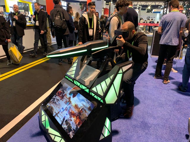 Scorpion, a mounted machine gun with 3D gaming experience