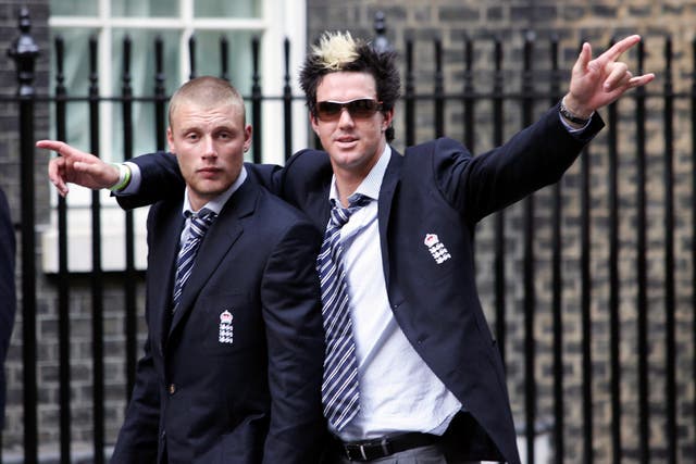 Andrew Flintoff and Kevin Pietersen arrive at Downing Street in 2005