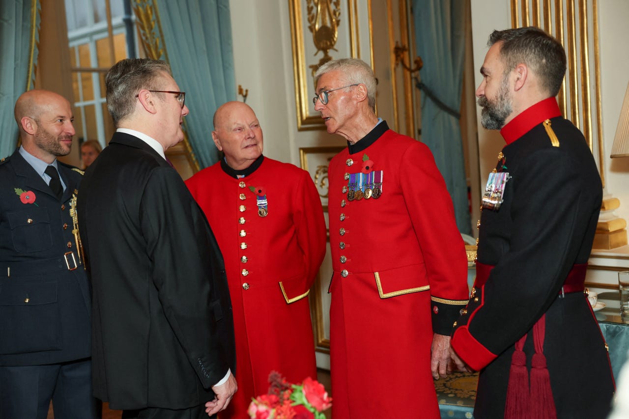 Starmer in Paris for Armistice Day commemoration Lancashire Telegraph