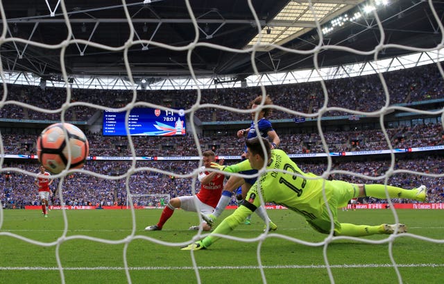 Aaron Ramsey scores Arsenal's winner in their 2-1 victory against Chelsea in the 2017 FA Cup final 