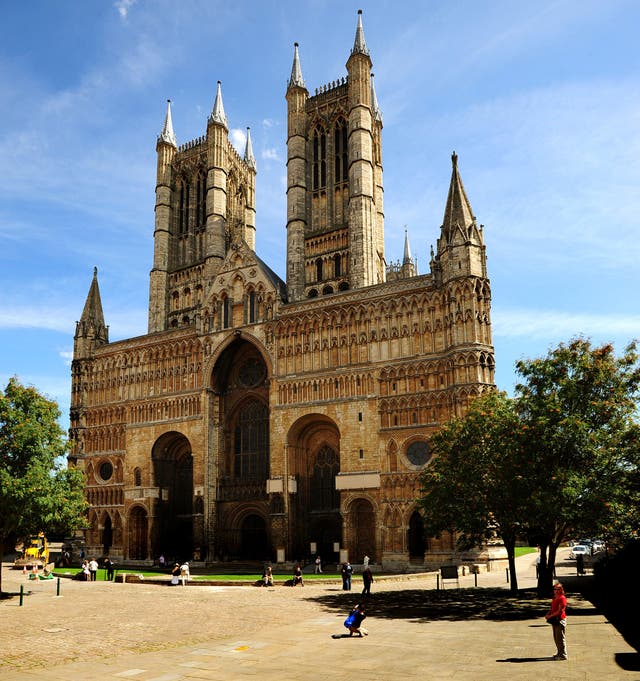 Buildings and Landmarks – Lincoln Cathedral – Lincolnshire