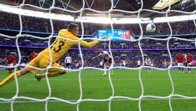 England 4 - 0 Bulgaria: Kane hat-trick helps England to comfortable win over Bulgaria