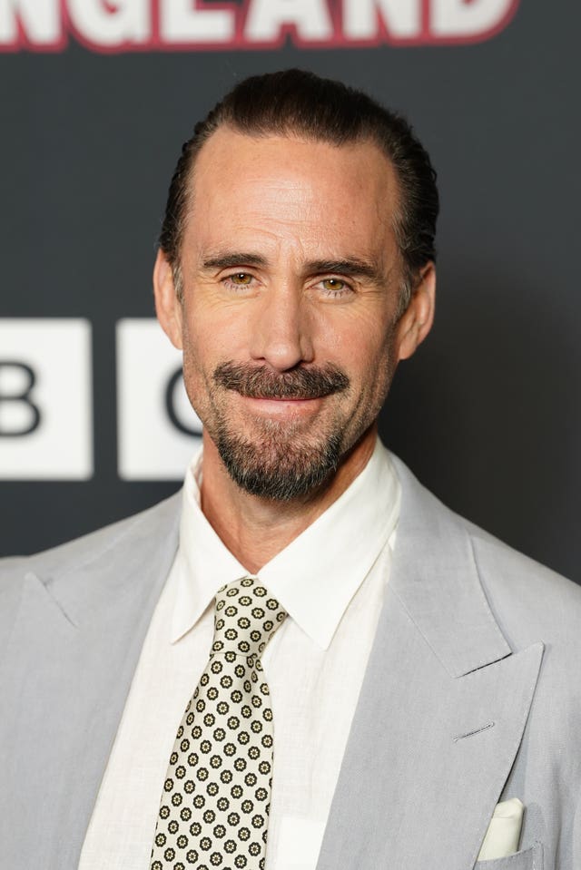 Joseph Fiennes 