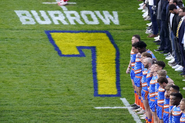 Past and present Leeds players line up to remember Rob Burrow