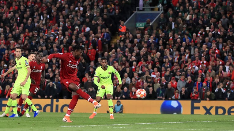 Ball Boy Known For Trent Alexander Arnold Corner Signs First Pro Liverpool Deal Bt Sport Ball Boy Known For Trent Alexander Arnold Corner Signs First Pro Liverpool Deal Bt Sport