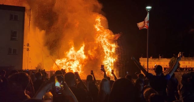 Battle of the Boyne bonfires