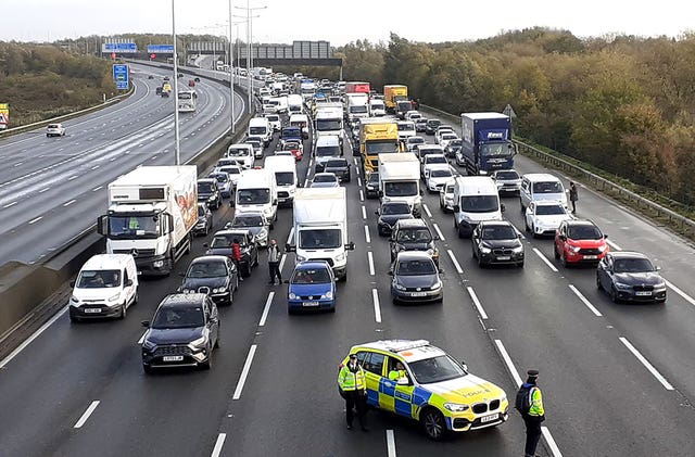 Traffic stopped on the M25 due to a Just Stop Oil protest