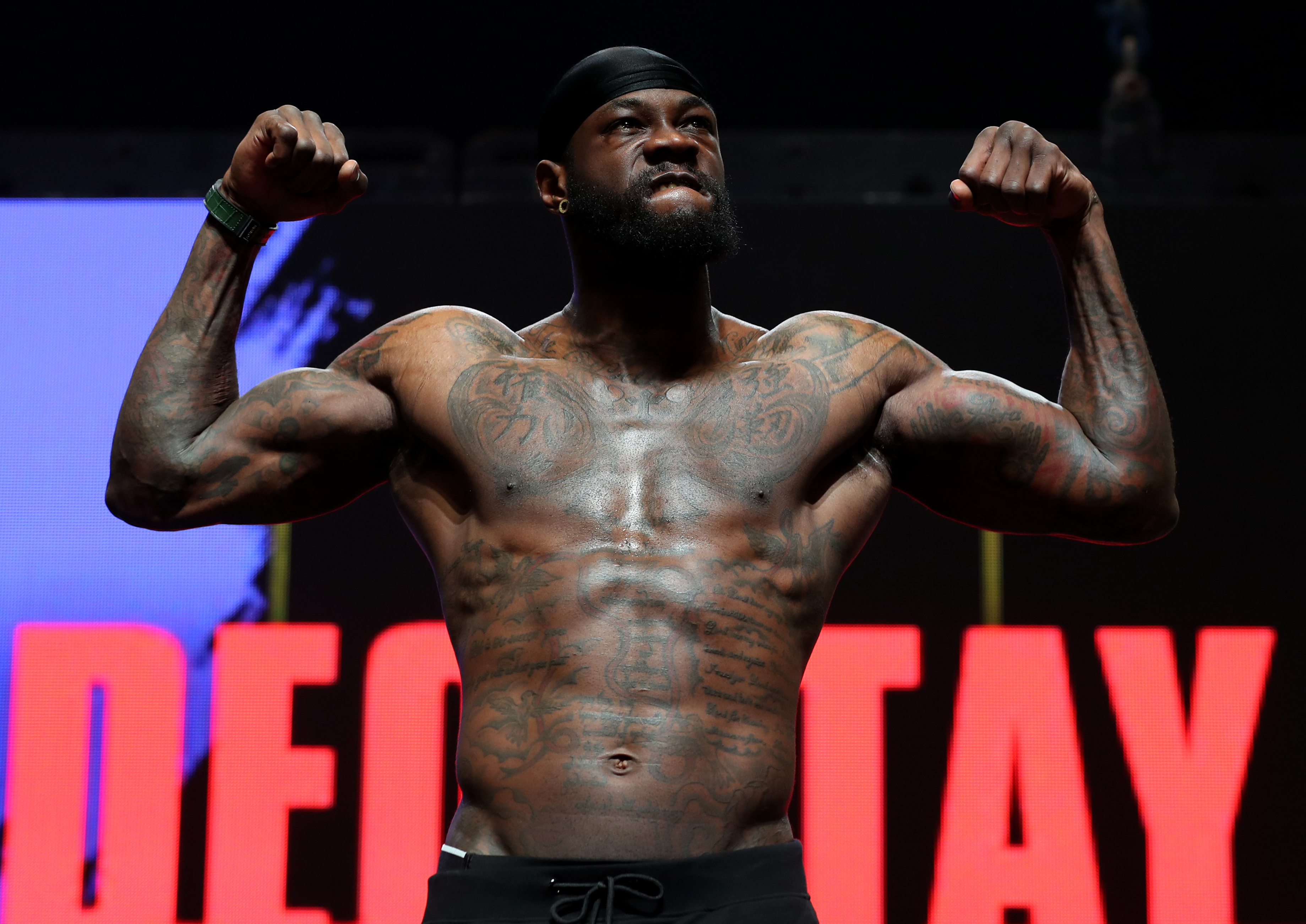 Deontay Wilder Returns With First-round Knockout Against Robert Helenius