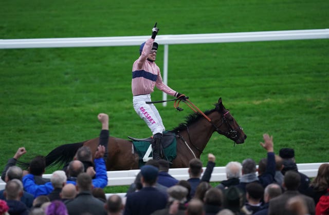 Bonttay and Paddy Brennan at Cheltenham 