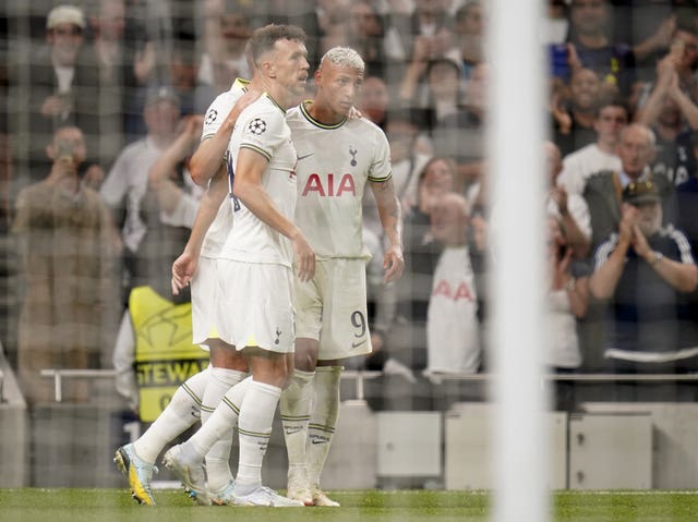 Richarlison celebrates 