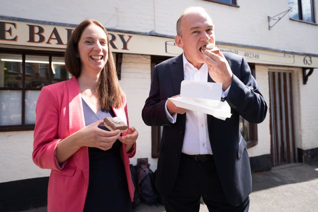 Ed Davey visits Mid Bedfordshire