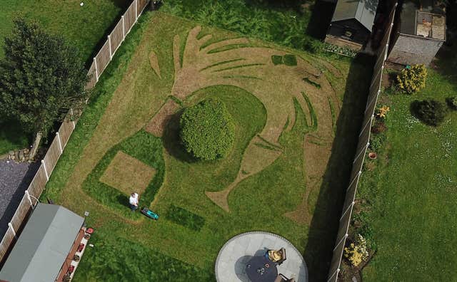 National Lottery winners lawn design