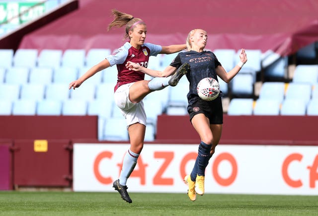 Aston Villa's Ella Franklin-Fraiture (left) and Manchester City's Chloe Kelly battle for the ball