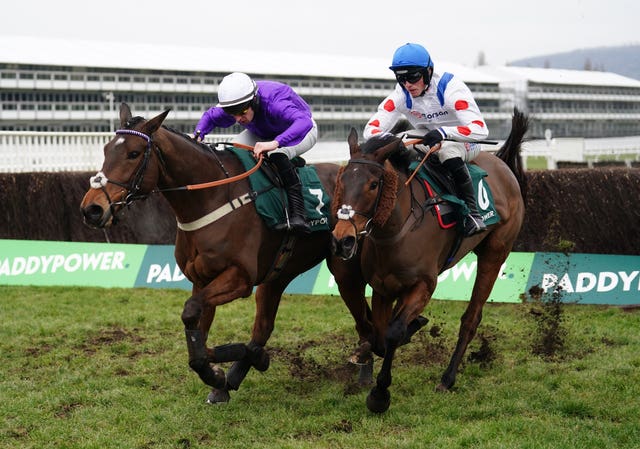 Il Ridoto and Harry Cobden (right) on their way to victory on Saturday