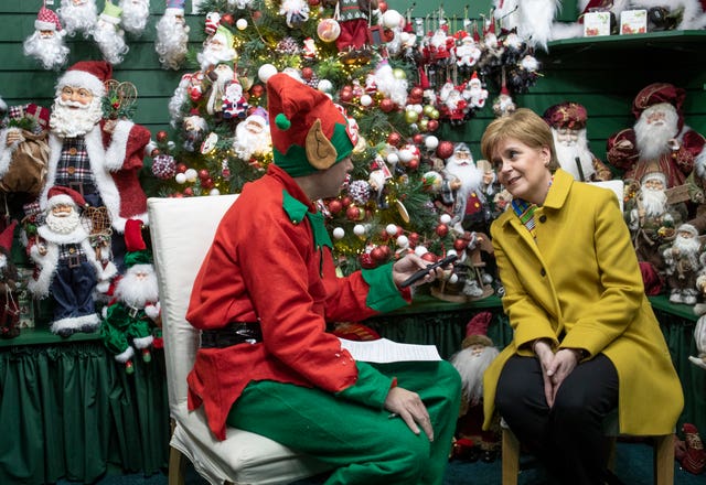 Nicola Sturgeon makes a festive friend at Crieff Visitor Centre