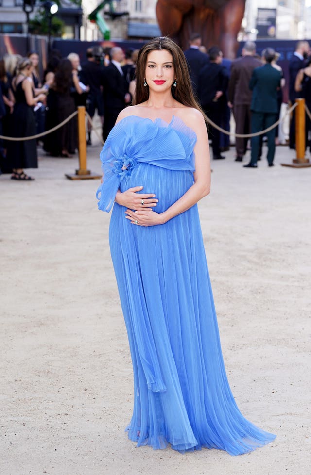 Anne Hathaway