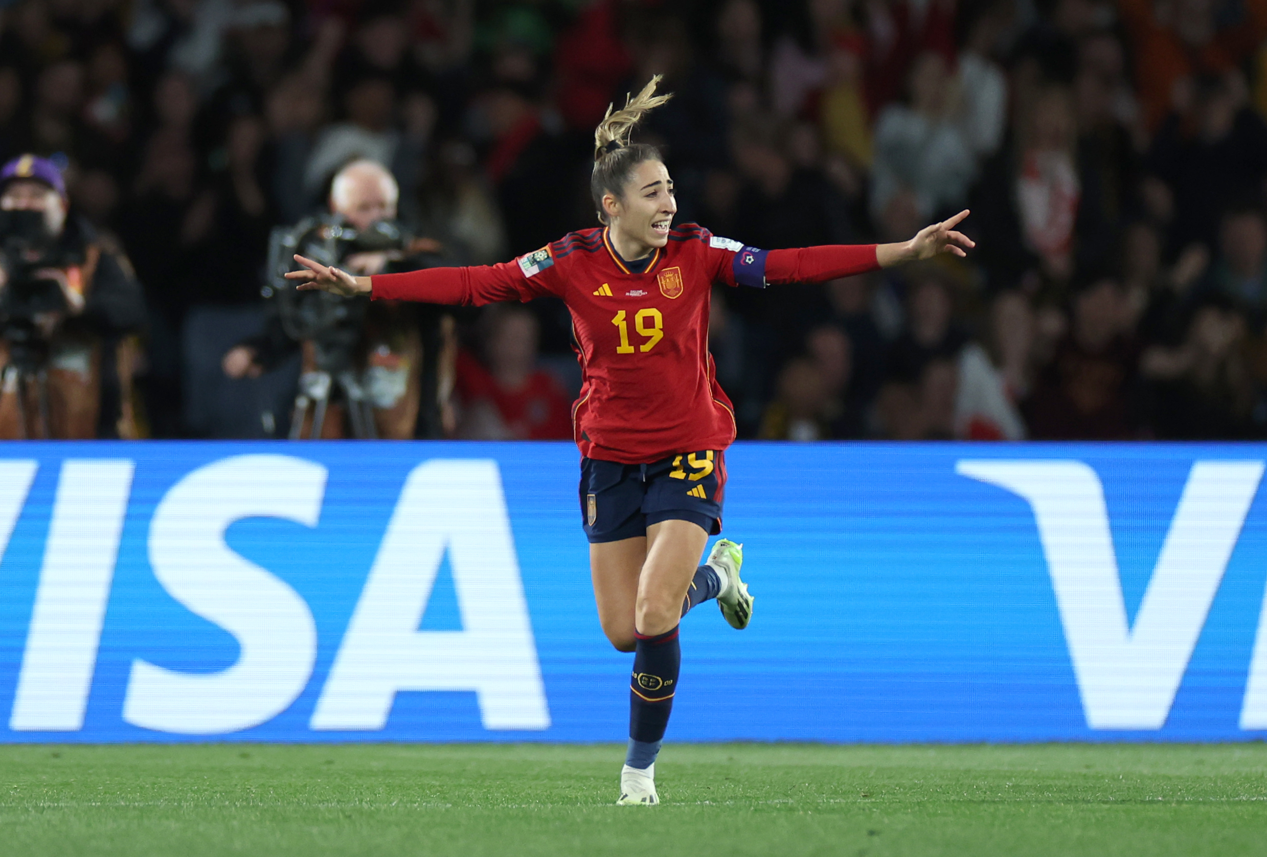 女足世界杯英格兰0-1西班牙，英格兰队冠军梦破碎