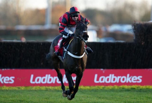 Balco Coastal and Nico de Boinville impressed at Kempton