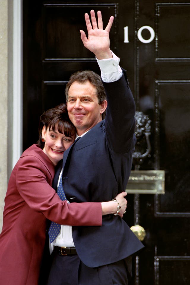 Former prime minister Tony Blair to publish guide to political