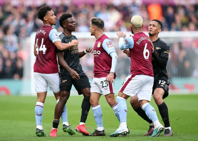 Tempers flare between Bukayo Saka (second left) and Aston Villa players 