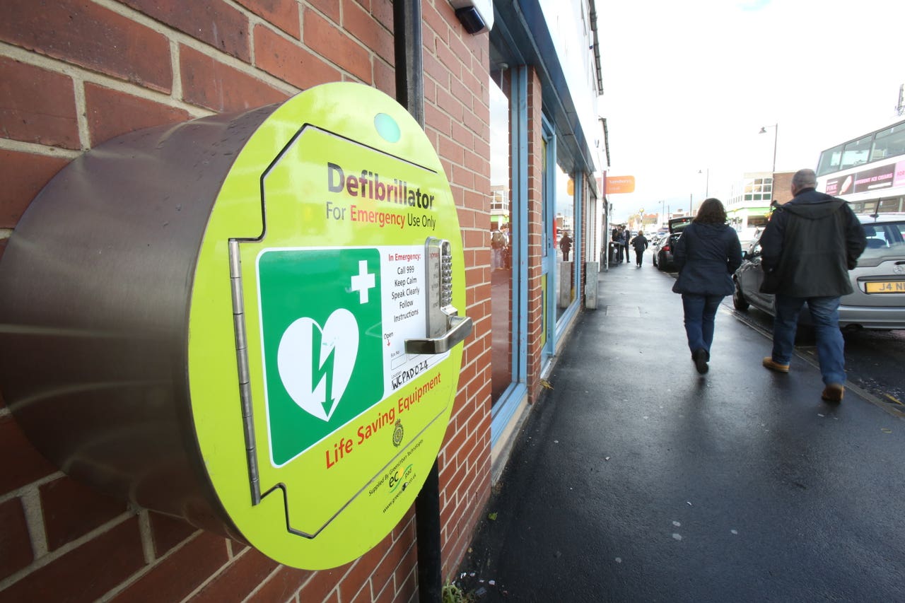 Who Invented Heart Tributes for cardiologist who invented defibrillator and campaigned for ...