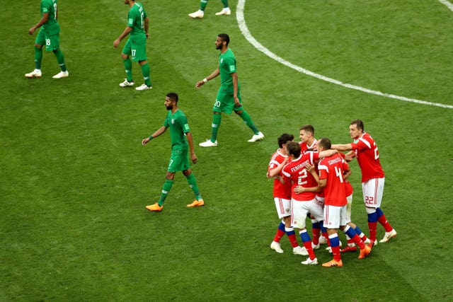 Russia celebrate Aleksandr Golovin's free-kick in the 5-0 win over Saudi Arabia