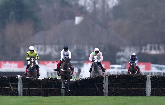 Constitution Hill had Lossiemouth (grey) behind him at Kempton 