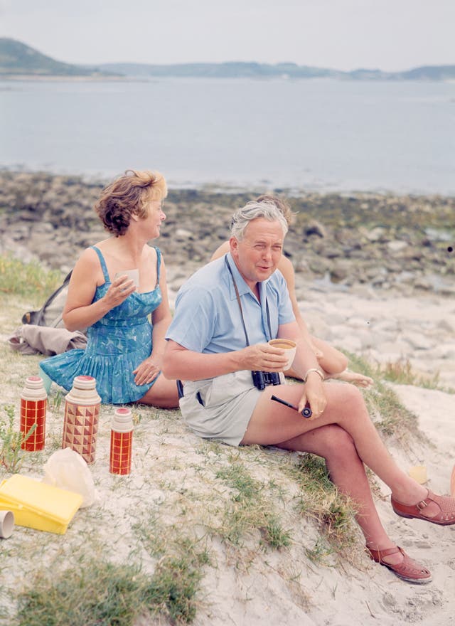 Politics – Summer Holiday – Prime Minister Harold Wilson – Isles of Scilly