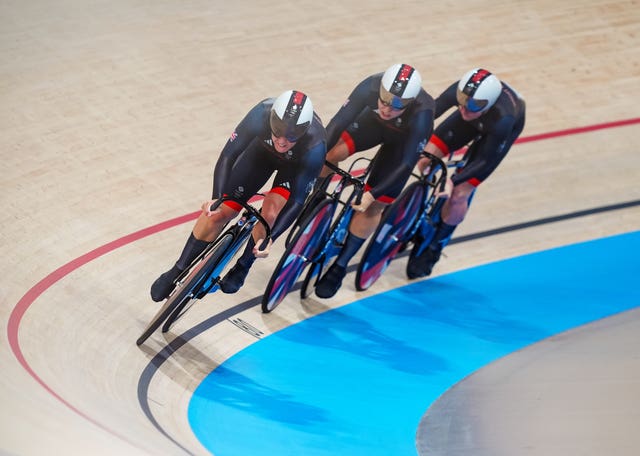 Katy Marchant, Sophie Capewell and Emma Finucane in the velodrome