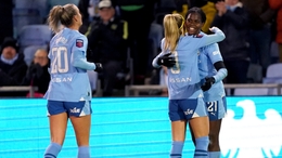 Khadija Shaw (right) did the damage for Manchester City with a first-half hat-trick (Martin Rickett/PA)