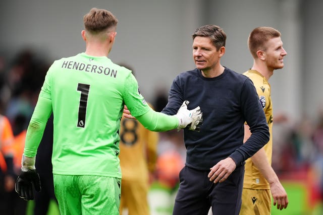 Crystal Palace goalkeeper Dean Henderson (left) and manager Oliver Glasner after the Premier League match at the Gtech Community Stadium, London.