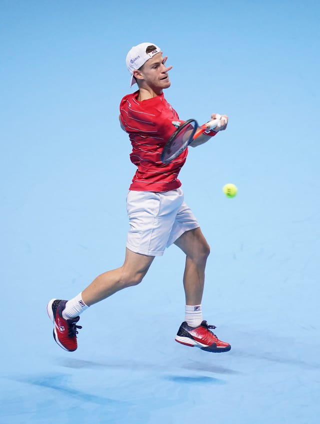 Diego Schwartzman hits a forehand during his loss to Alexander Zverev