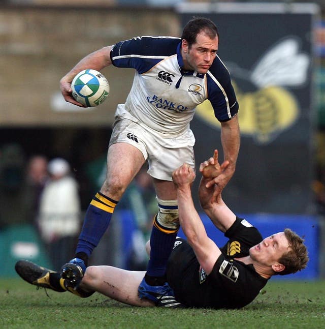 Leinster’s Felipe Contepomi escapes a tackle from Wasps' Tom Rees during a Heineken Cup quarter-final in 2007