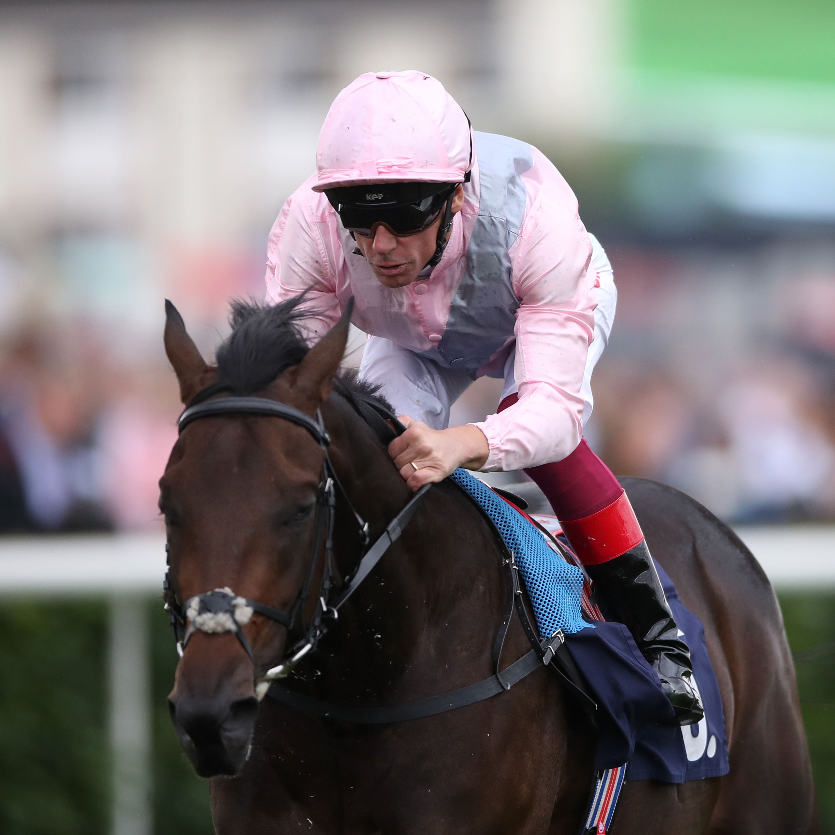 Too Darn Hot and Frankie Dettori take the Champagne Stakes at Doncaster