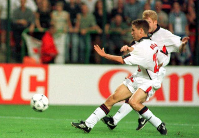 Michael Owen scores a wonder goal against Argentina in 1998 