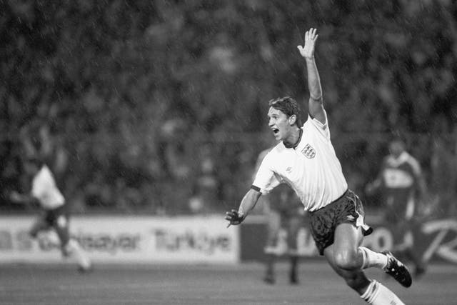 Gary Lineker scored England's goal in a 1-1 draw with Colombia at Wembley.
