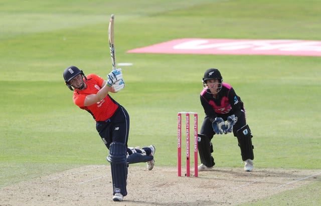 England Women v New Zealand Women – T20 Tri Series – The County Ground