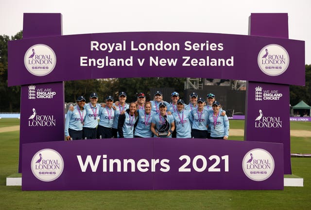England claimed a 4-1 one day international series win over New Zealand